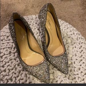 Sparkly pumps, NWOT, 6.5 Vince Camuto